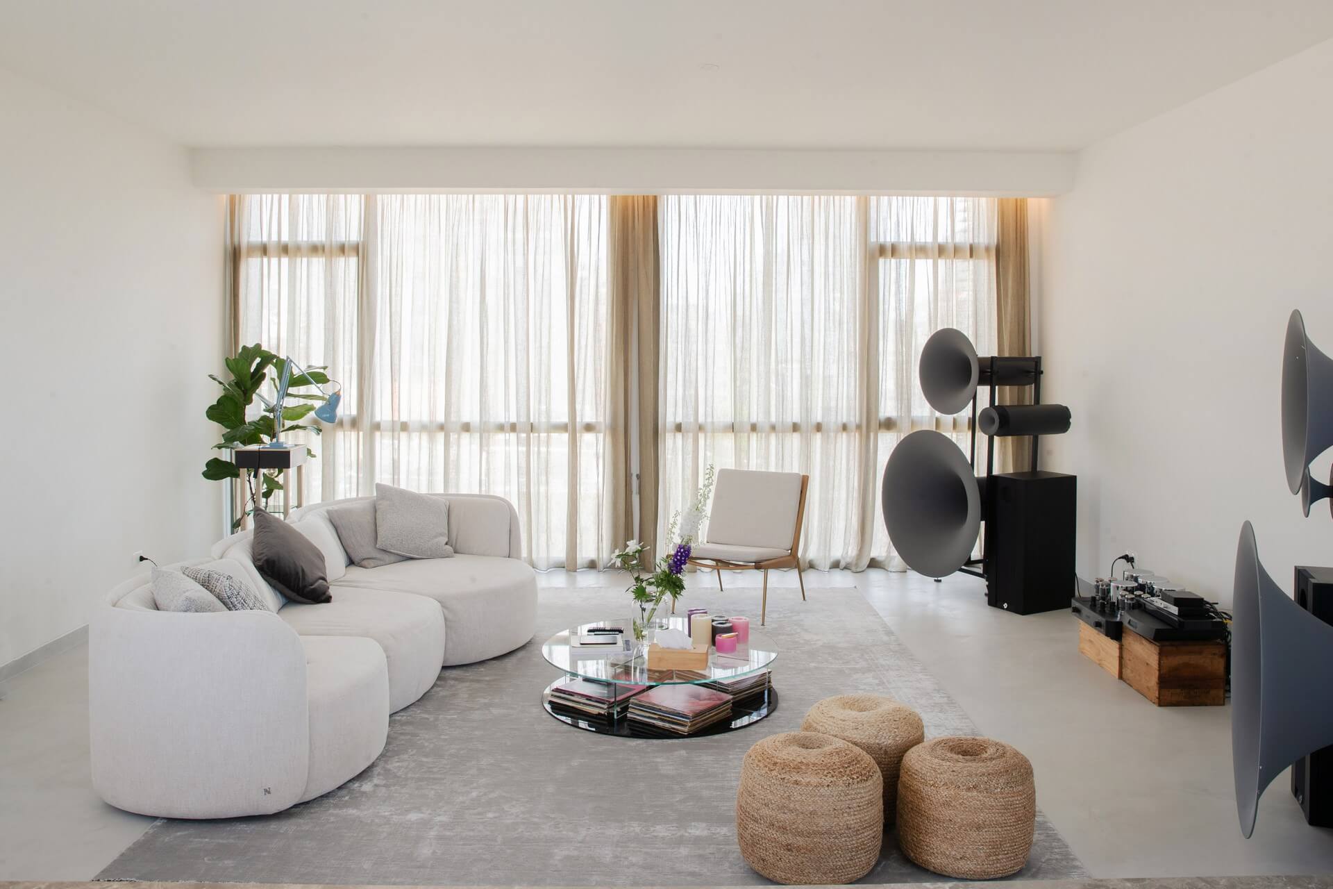 Boutique real estate,where every home tells a story.
